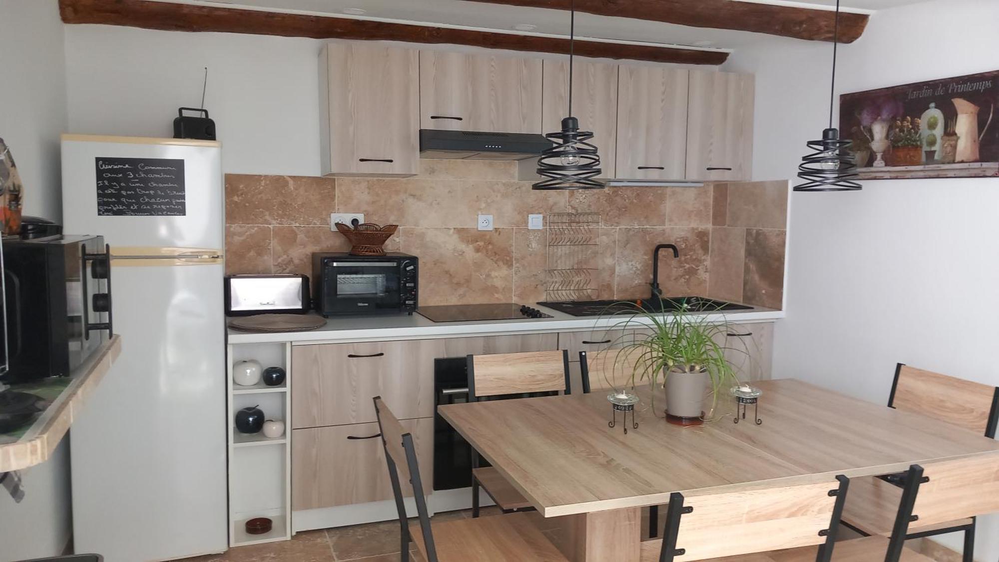 La Sapiniere -Chambres Climatisees Buisson Ngoại thất bức ảnh