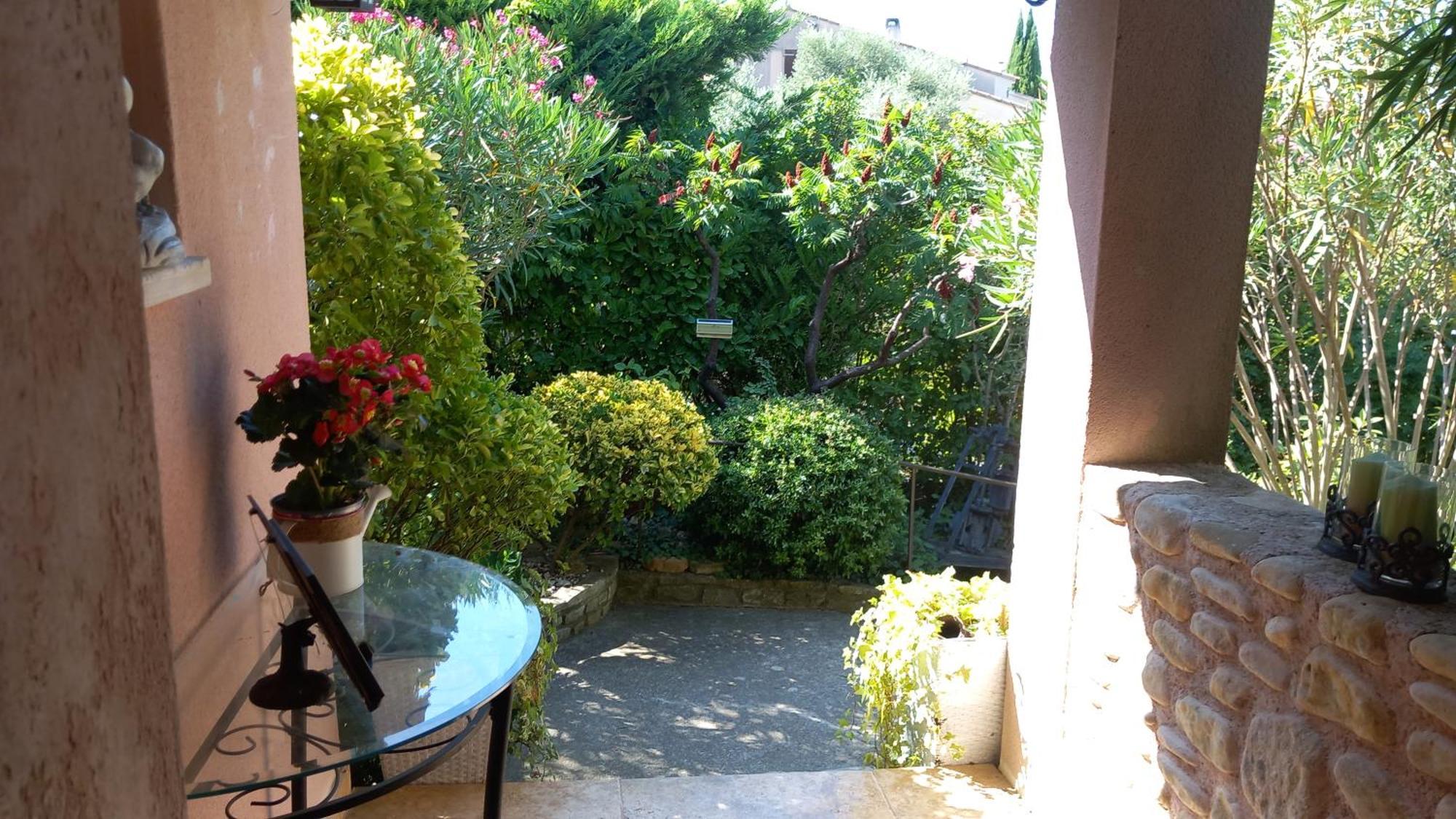 La Sapiniere -Chambres Climatisees Buisson Ngoại thất bức ảnh